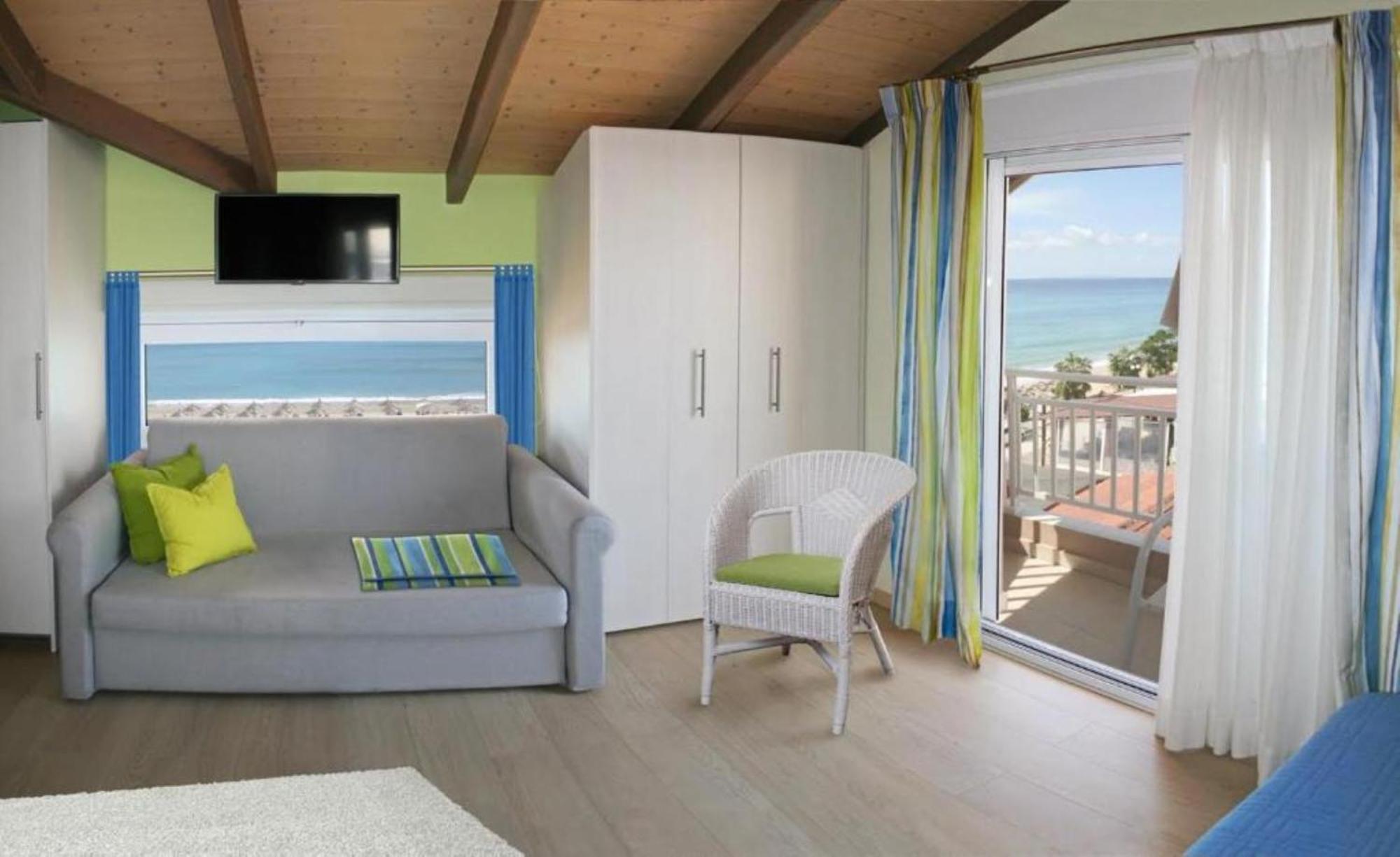 Whitesands Beach Resort Paralia Vrachou Ngoại thất bức ảnh